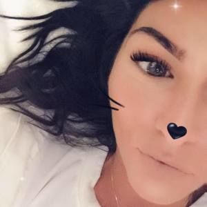 Meet your Posher, Dina